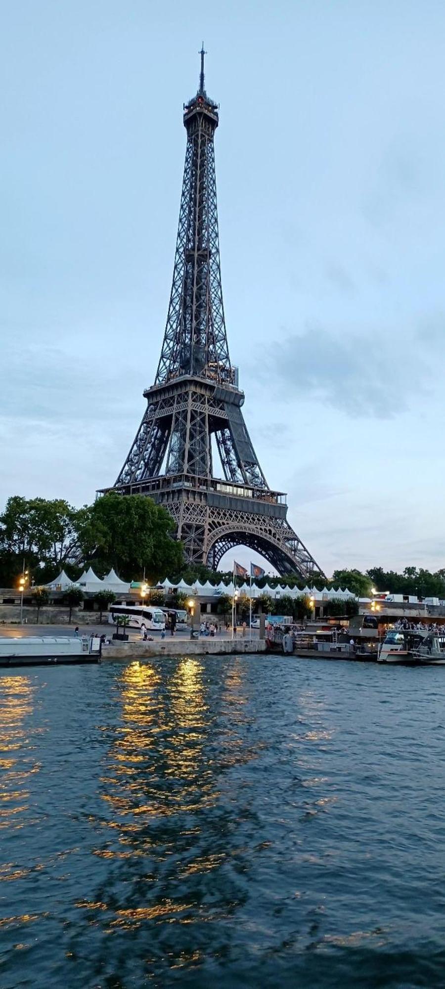Evasion Familiale & Appartement Convivial Et Chaleureux Epinay-sur-Seine Ngoại thất bức ảnh