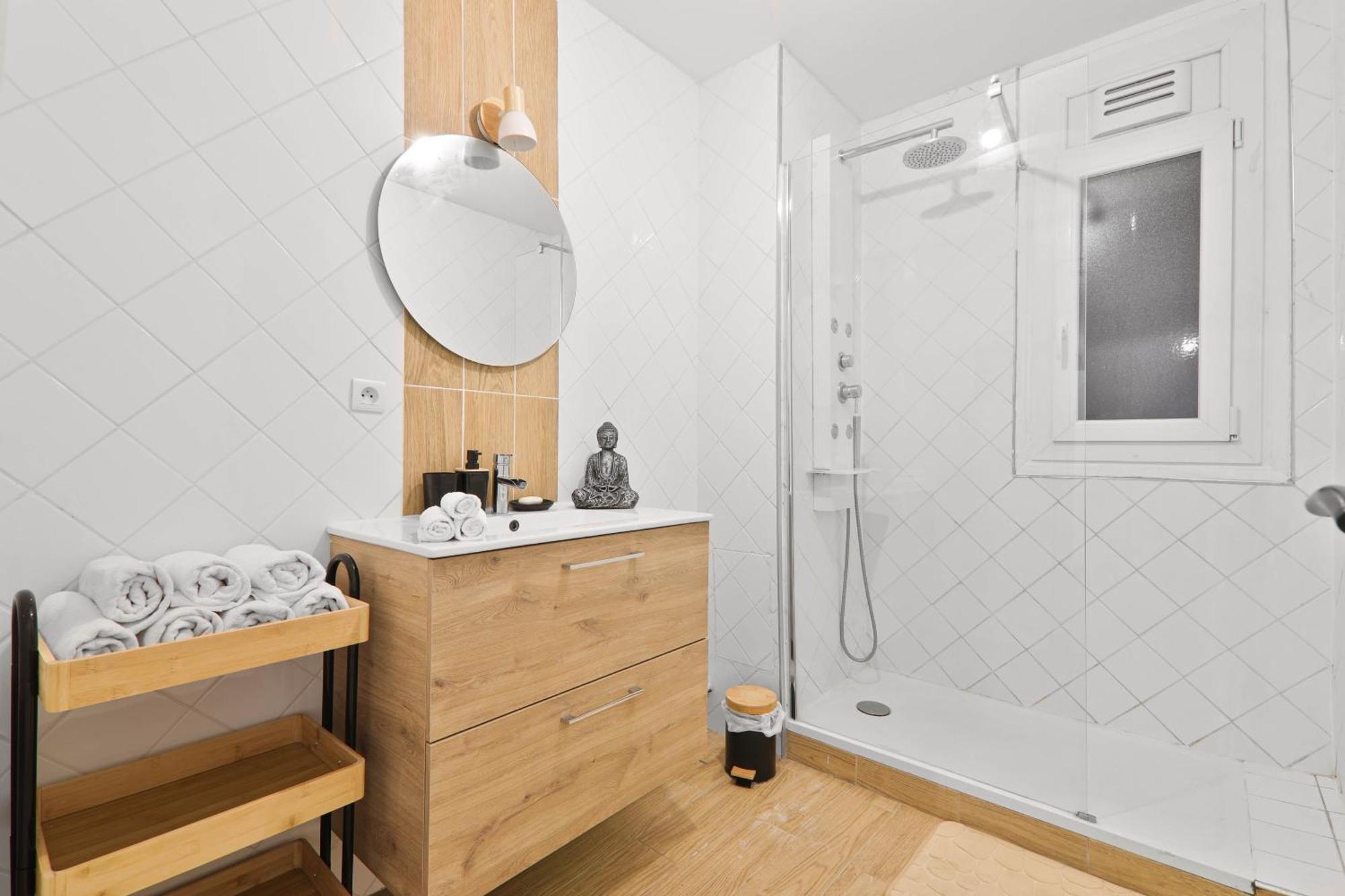 Evasion Familiale & Appartement Convivial Et Chaleureux Epinay-sur-Seine Ngoại thất bức ảnh